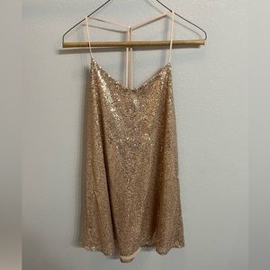 Super FUN Gold sparkle dress! Perfect for New Years, Flapper, etc. 🤍